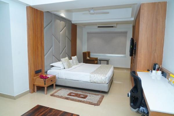Hotel Kinara Grand Hyderabad Exterior photo